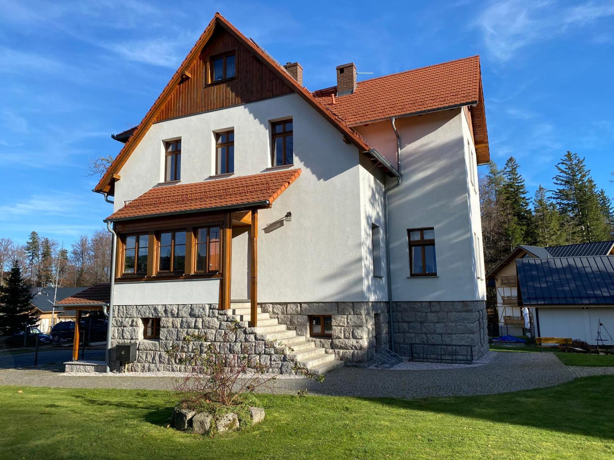 Dzika Roza Шклярська Поремба